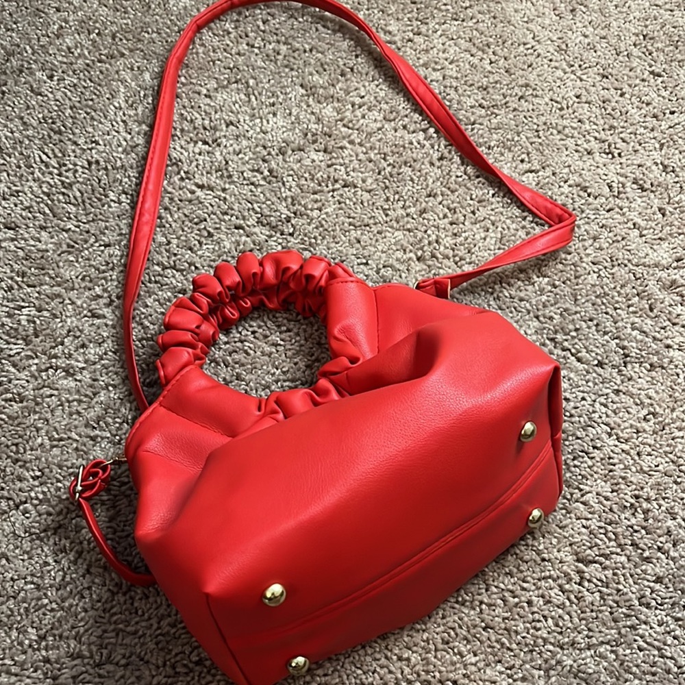 Red hot….. - Picture 5 of 6